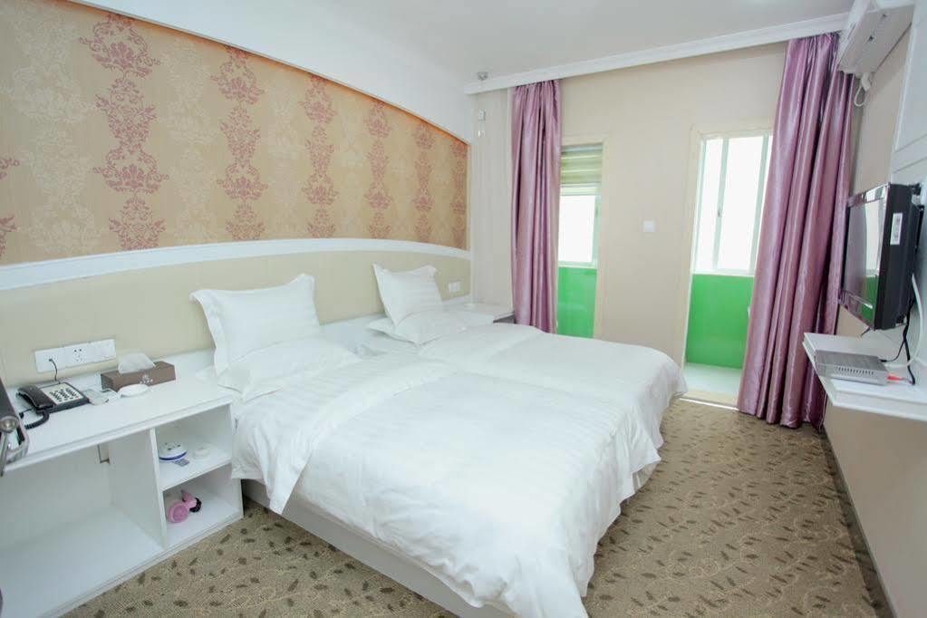 Xinghe Boutique Hotel Guangzhou Bus Station Branch מראה חיצוני תמונה